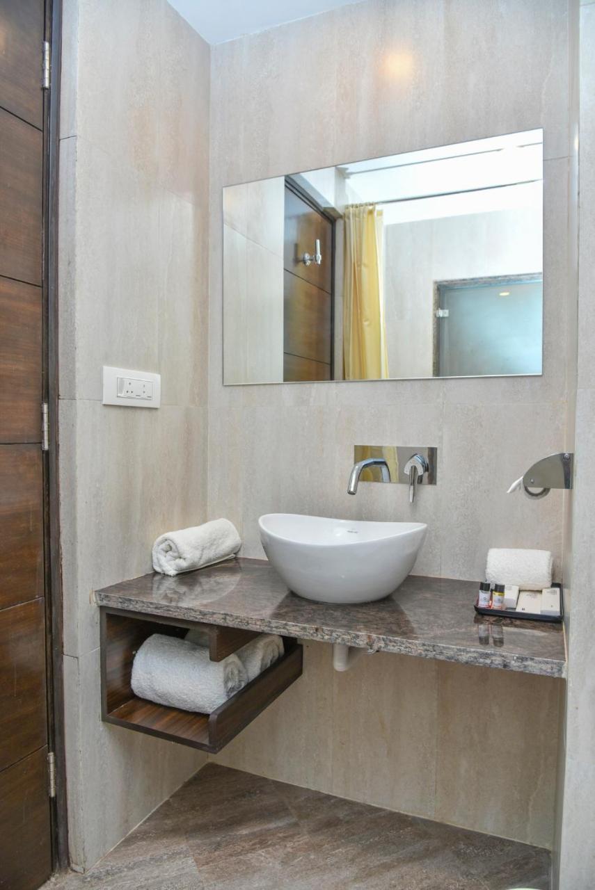Hotel Suncity Plaza, Sitapura, Jaipur Phòng bức ảnh