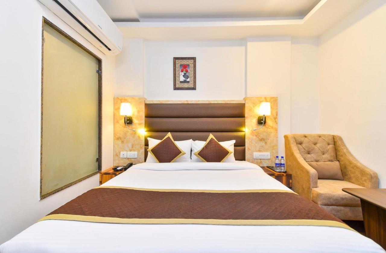 Hotel Suncity Plaza, Sitapura, Jaipur Phòng bức ảnh
